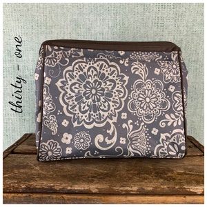 Thirty -One Gray White Floral Lunch Bag Zip Closure Outer Envelope Pocket Snap